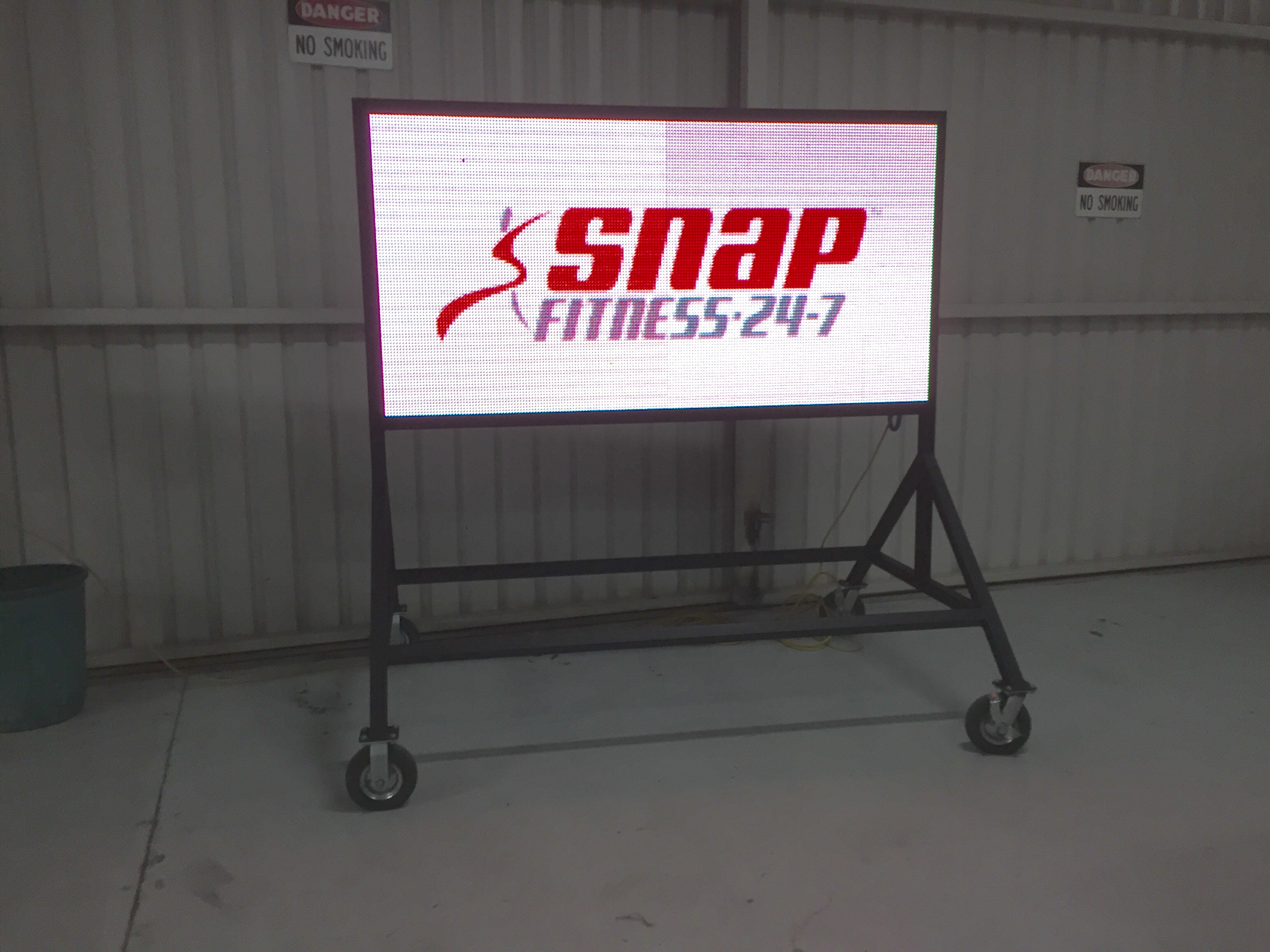 LED Snap Fitness
